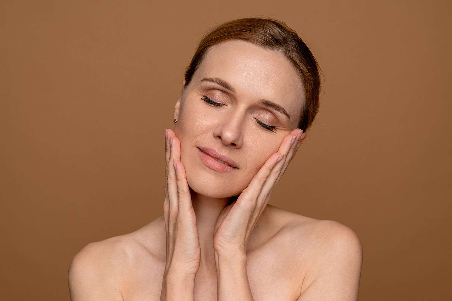 Peeling chimico: rigenerazione cutanea per una pelle rinnovata Peeling chimico: rigenerazione cutanea per una pelle rinnovata